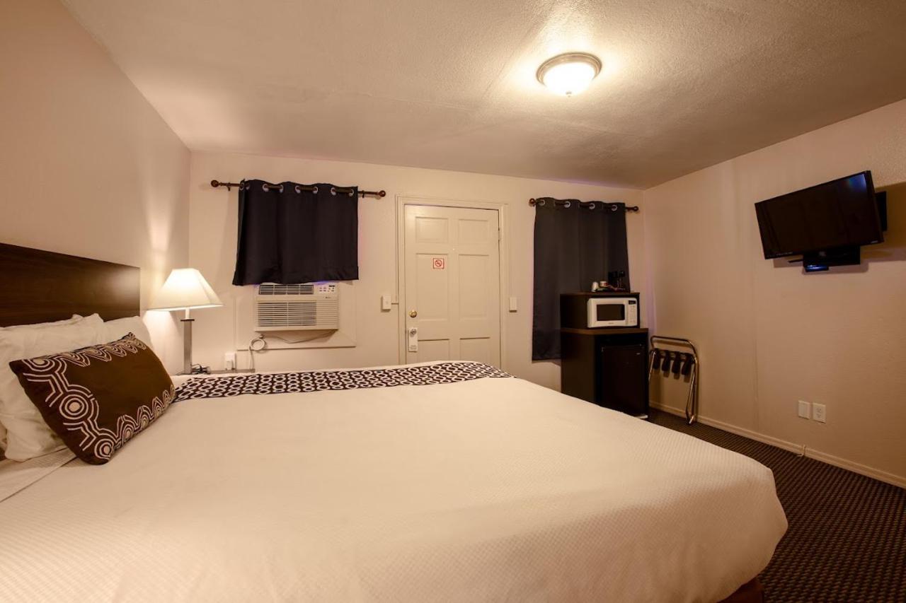 Celilo Motel